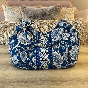 VERA BRADLEY Blue Lagoon 2011 Hobo Bag Large White Floral Y2K Quilted Commuter